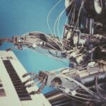 robot jouant du piano grâce à l'intelligence artificielle