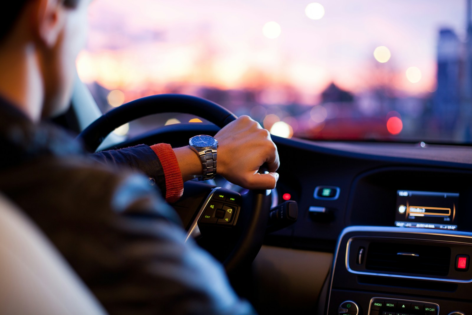 Comment réussir ses cours de conduite avec une auto école agréée ?