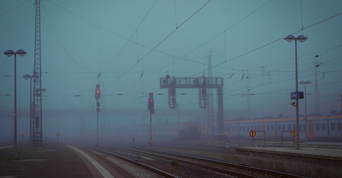 découvrez les avantages d'une station météo connectée : suivez en temps réel les conditions climatiques, accédez à des données précises et personnalisez vos alertes pour une meilleure planification de vos activités extérieures.