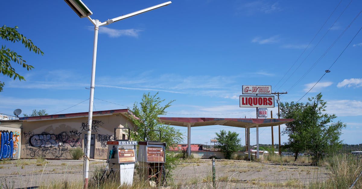 découvrez les signes d'épuisement du carburant pour mieux comprendre quand votre véhicule a besoin d'un réapprovisionnement. apprenez à reconnaître les indicateurs et à éviter les situations d'urgence sur la route.