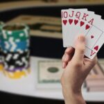 découvrez l'univers captivant du poker, un jeu de stratégie et de chance qui attire des millions de joueurs à travers le monde. apprenez les règles, les techniques et les astuces pour devenir un pro à la table, tout en profitant de nos conseils sur les différents types de jeux, des tournois en ligne aux soirées entre amis.